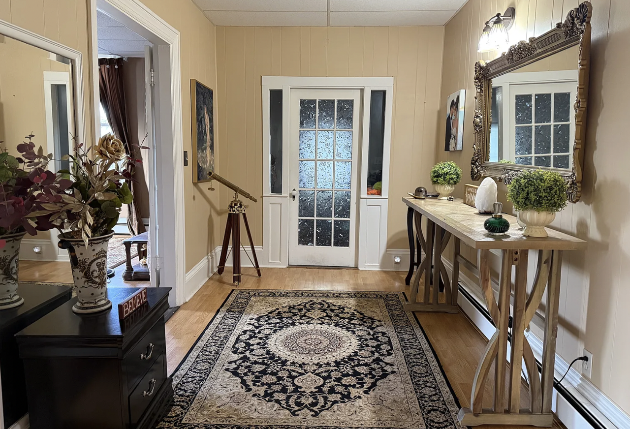 61 Ridgeland Ave #1 - Photo 4 of 8