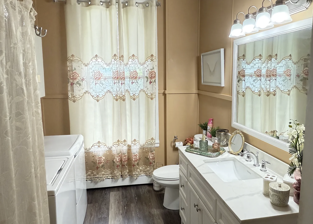 61 Ridgeland Ave #1 - Photo 7 of 8
