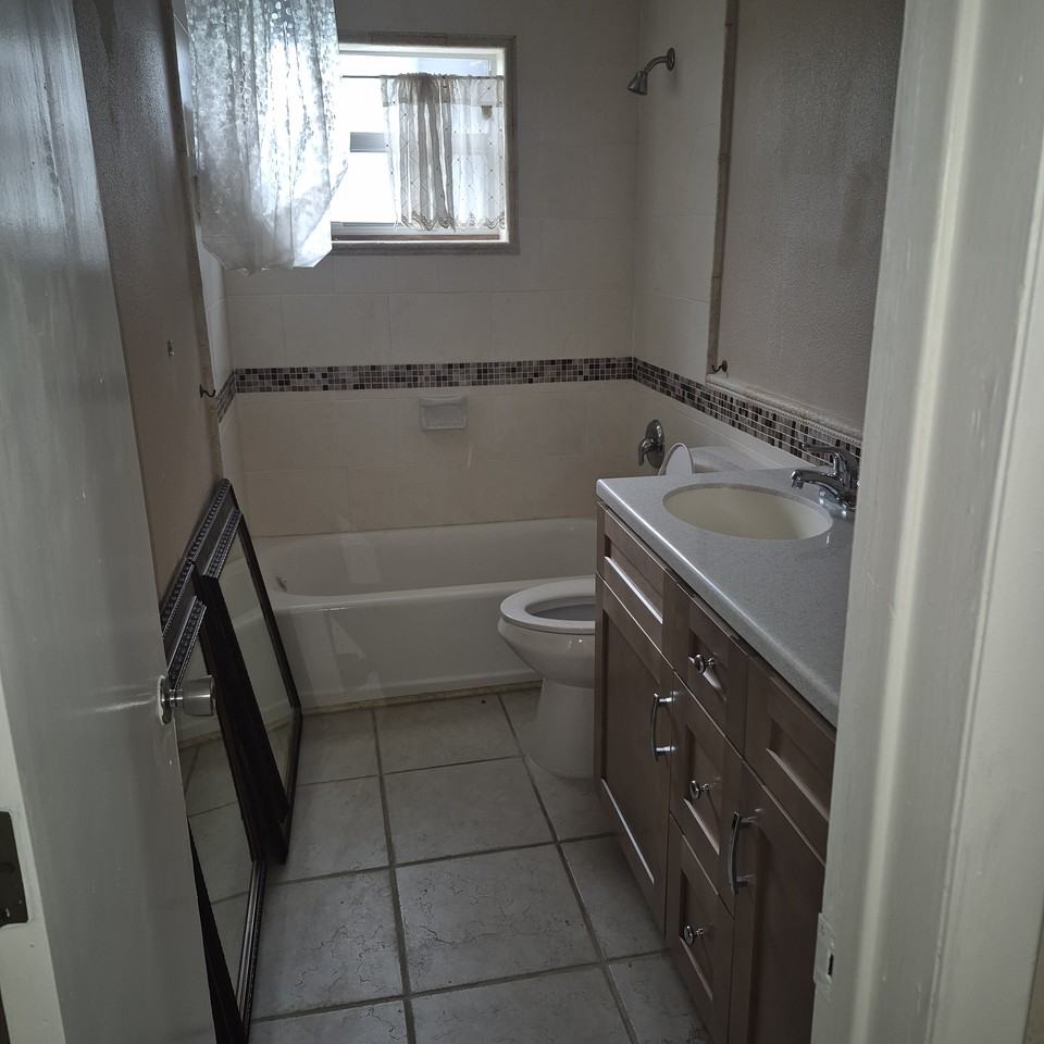 1432 8th St #NA - Photo 3 of 9