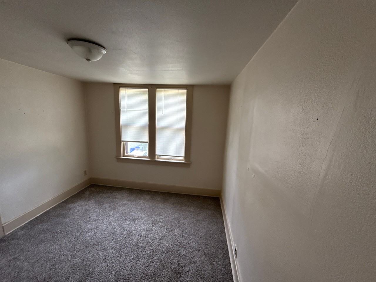 12480 W Beloit Rd - Photo 5 of 6