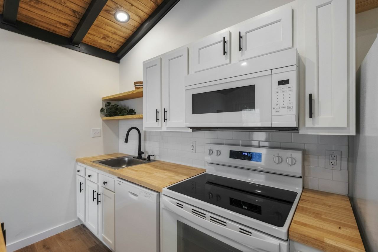 1014 9th Avenue, Unit 3 - Photo 3 of 10
