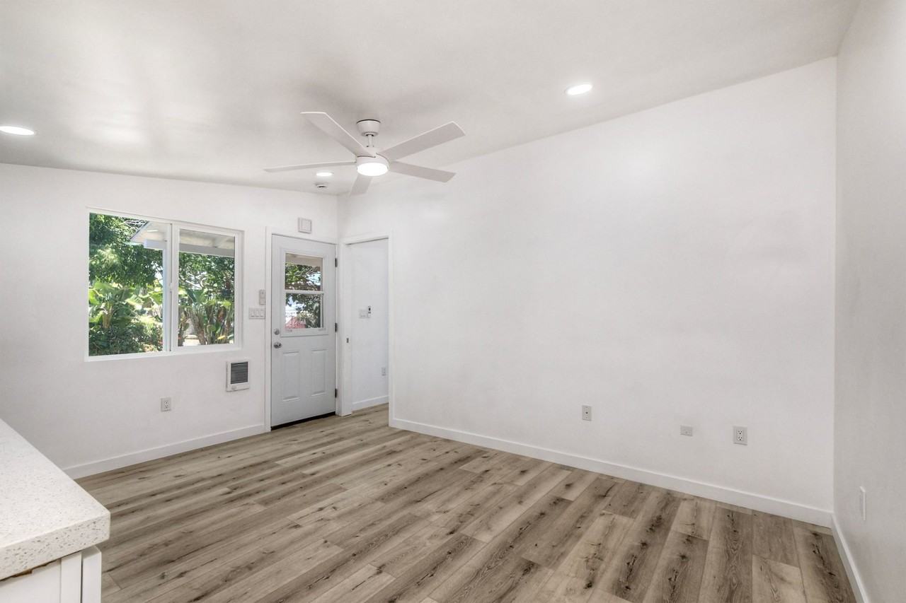 4108 Mission Avenue - Photo 5 of 21