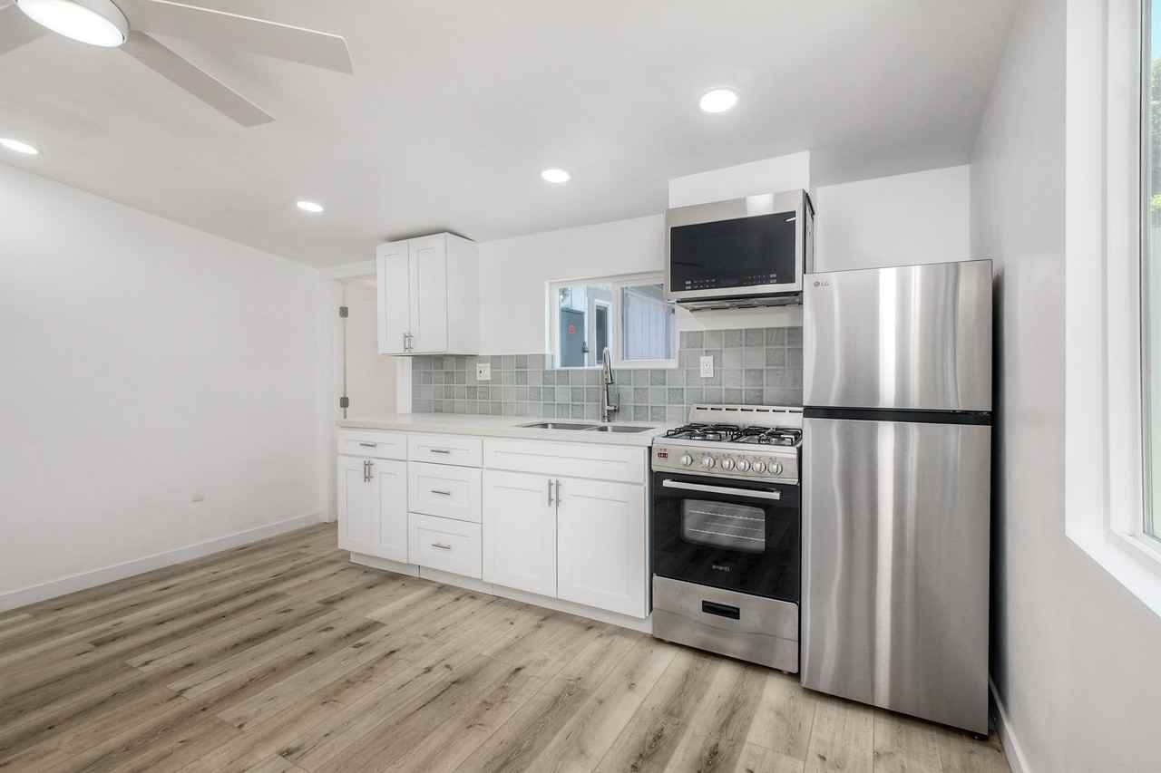 4108 Mission Avenue - Photo 7 of 21