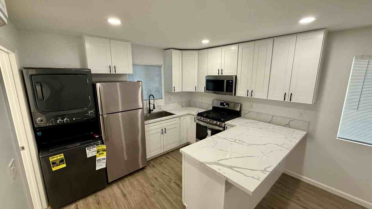 1927 Massachusetts Ave #NA - Photo 4 of 8