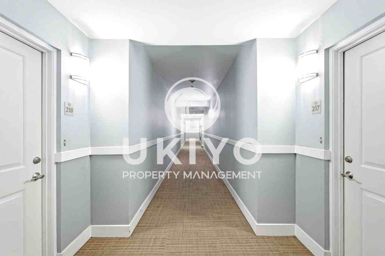 655 12th Street Apt 218 - Photo 4 of 35