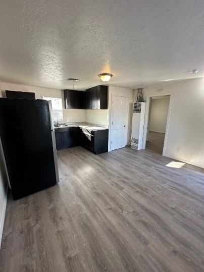 712 East Grove Avenue - Photo 3 of 5