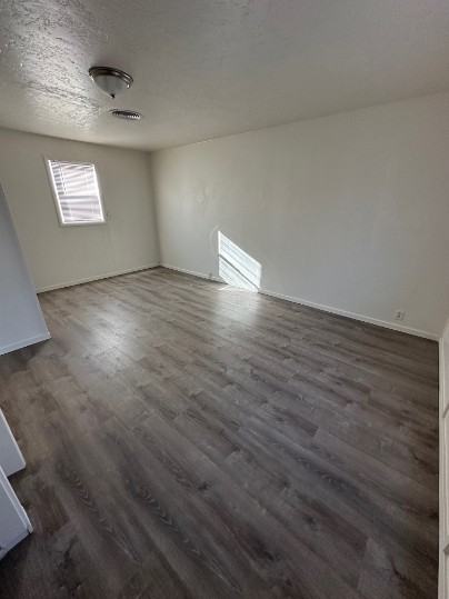 712 East Grove Avenue - Photo 4 of 5