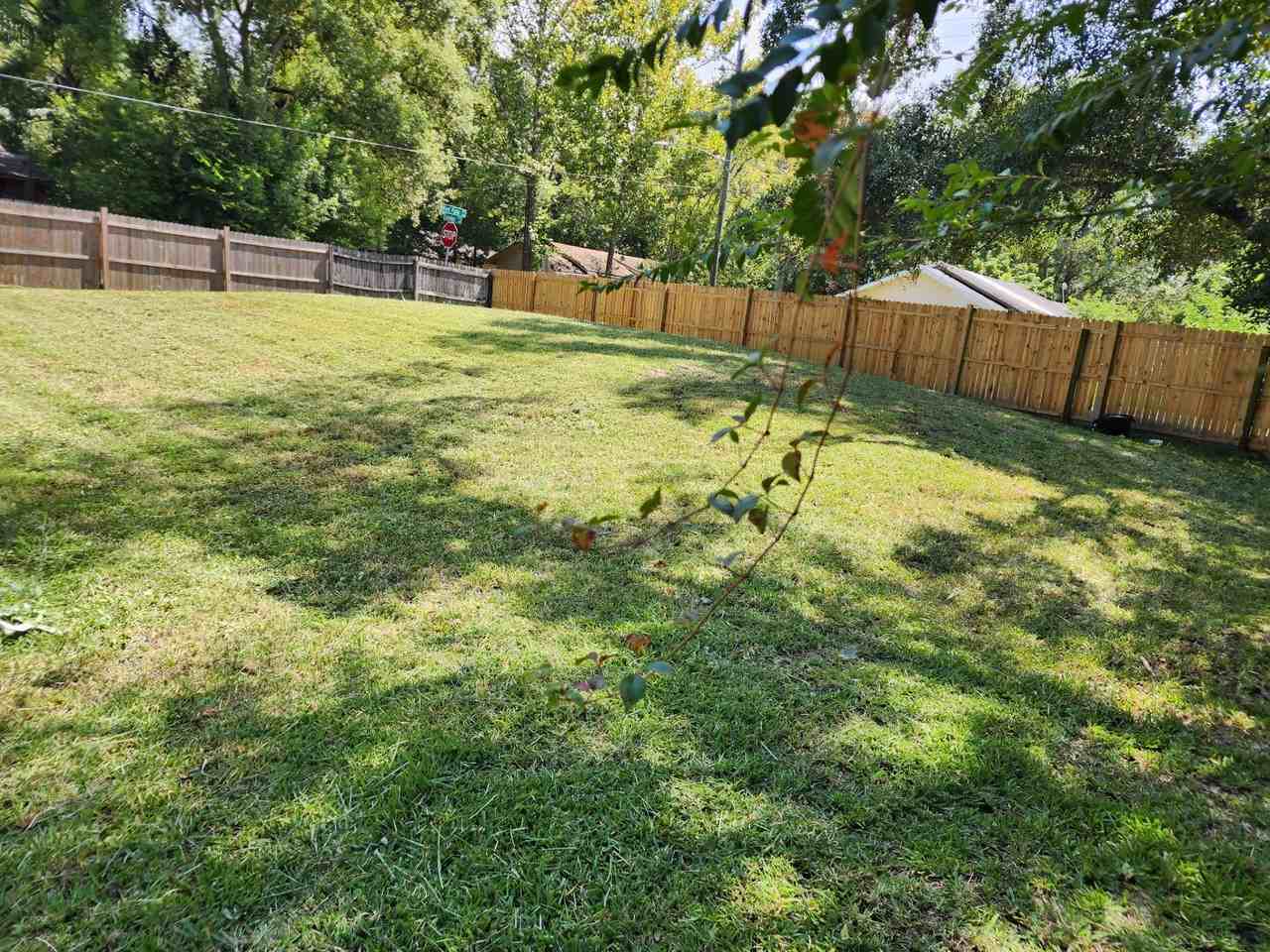 3510 Andrews St #NA - Photo 3 of 4