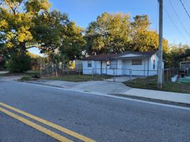 featured image of 2208 W 13th St #NA