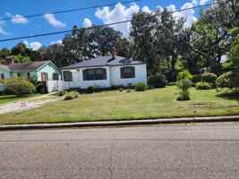 featured image of 8017 Oakwood St #NA