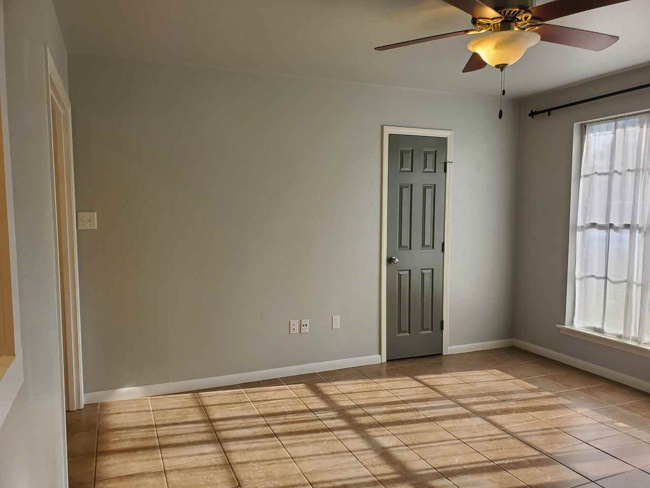 380 Oriole Dr #NA - Photo 3 of 17