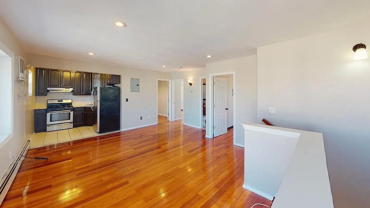 97-12 95th Avenue - Photo 2 of 10