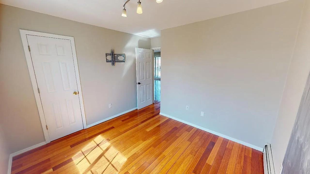 97-12 95th Avenue - Photo 3 of 10