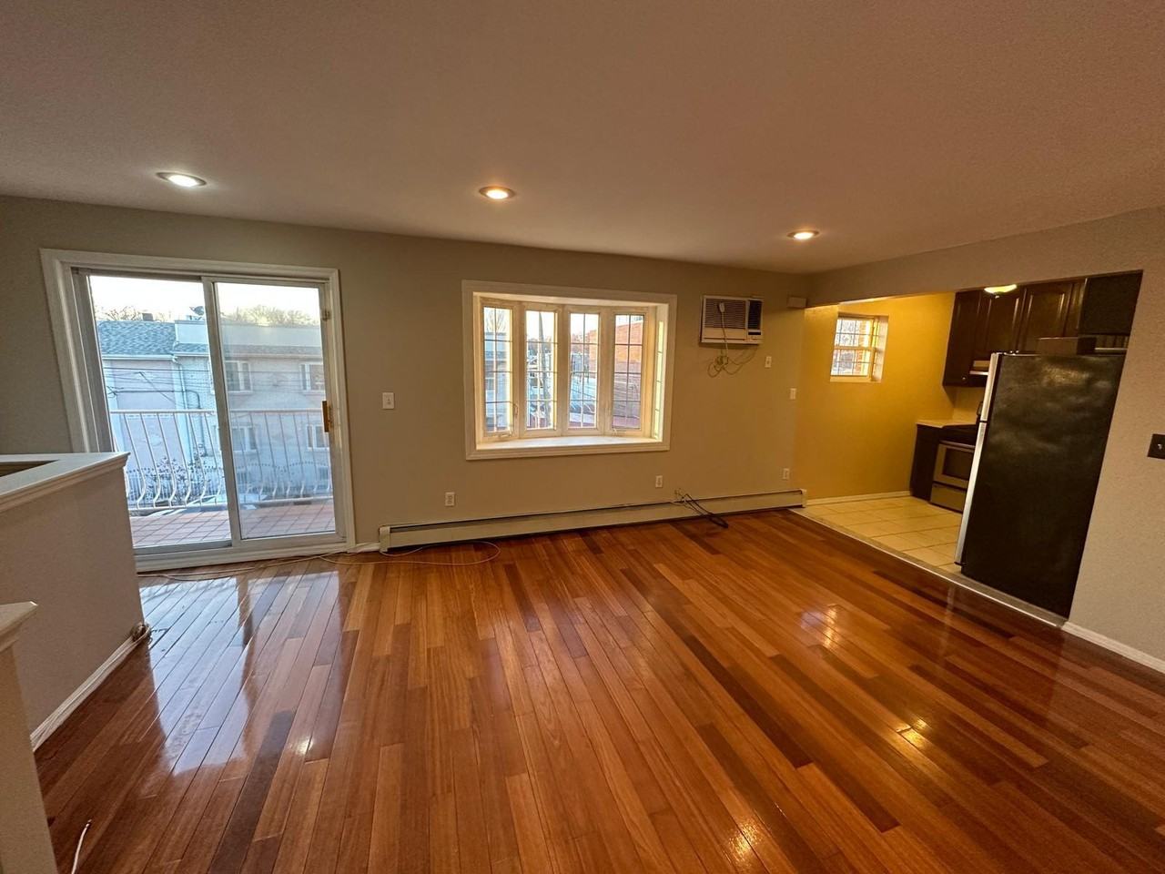 97-12 95th Avenue - Photo 7 of 10