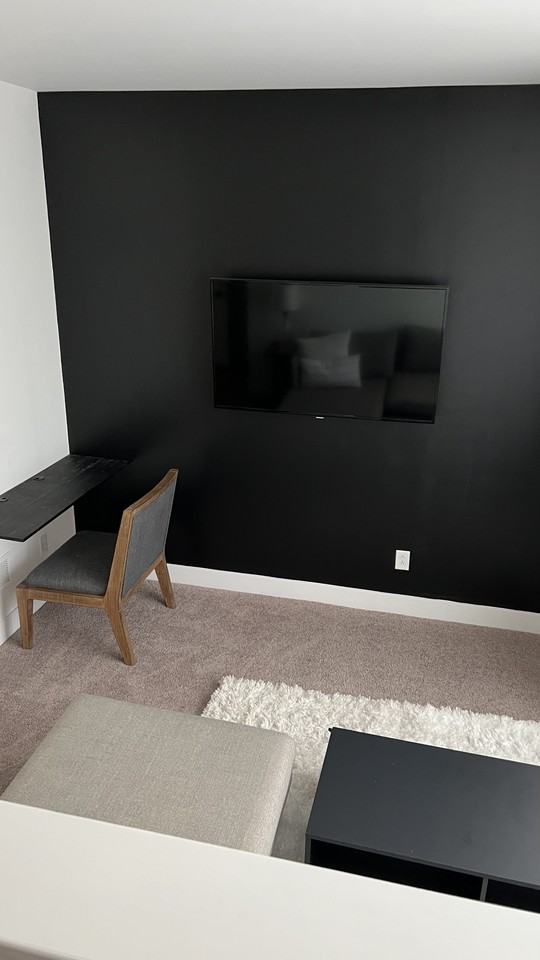 1722 E 10th St #1722 - Photo 4 of 46