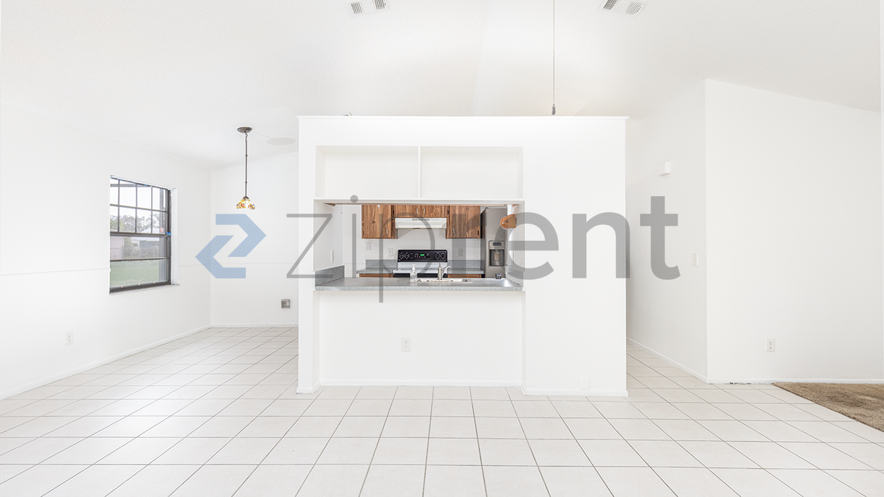 2251 Se Rainier Rd - Photo 6 of 14
