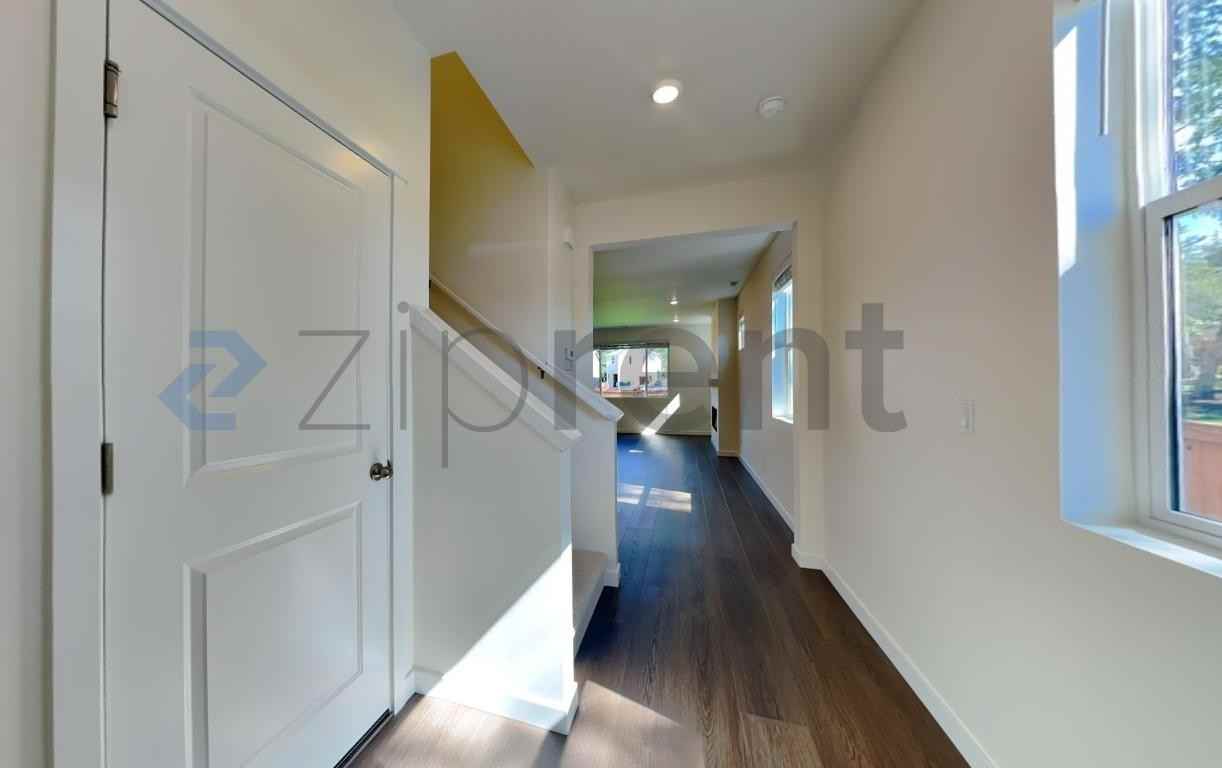 501 185th Street Ct E - Photo 2 of 41