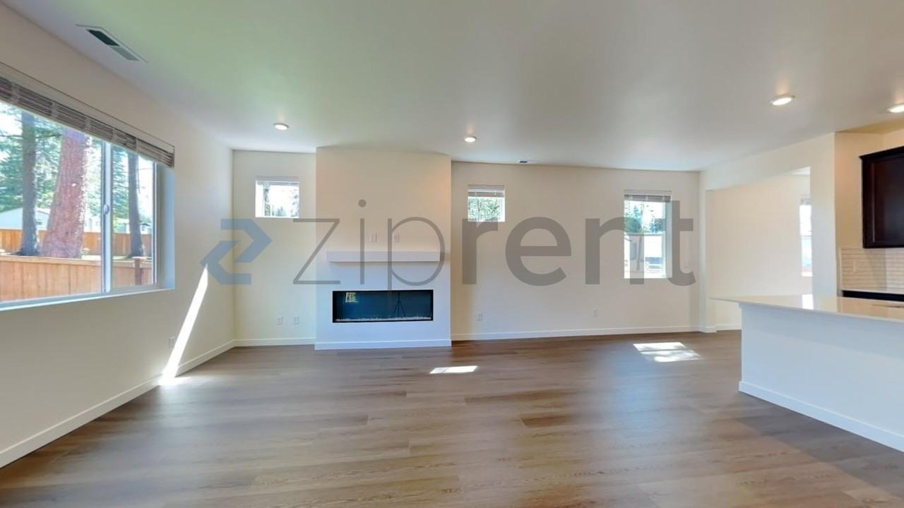 501 185th Street Ct E - Photo 5 of 41
