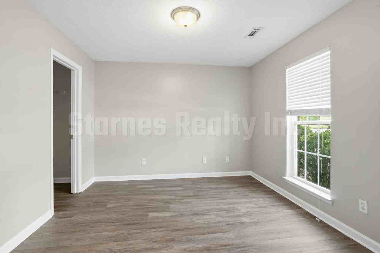 469 Strutter Trl - Photo 4 of 20
