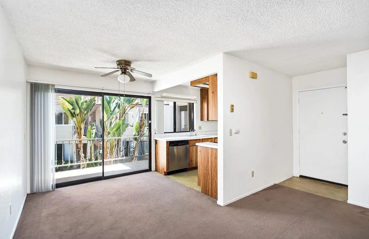 10875 Camino Ruiz - Photo 2 of 18