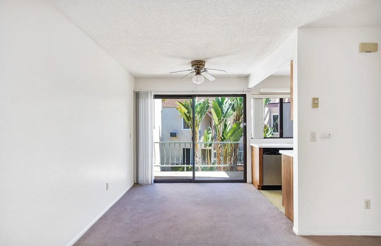 10875 Camino Ruiz - Photo 3 of 18