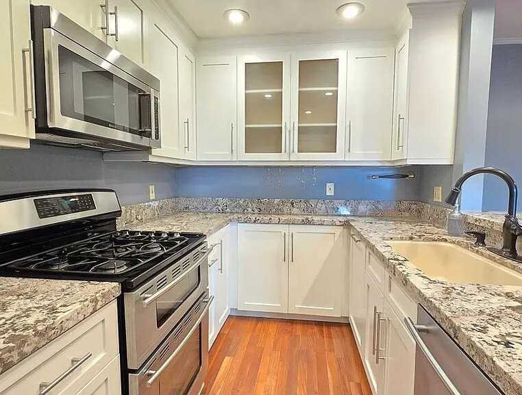 18645 Hatteras St - Photo 6 of 17