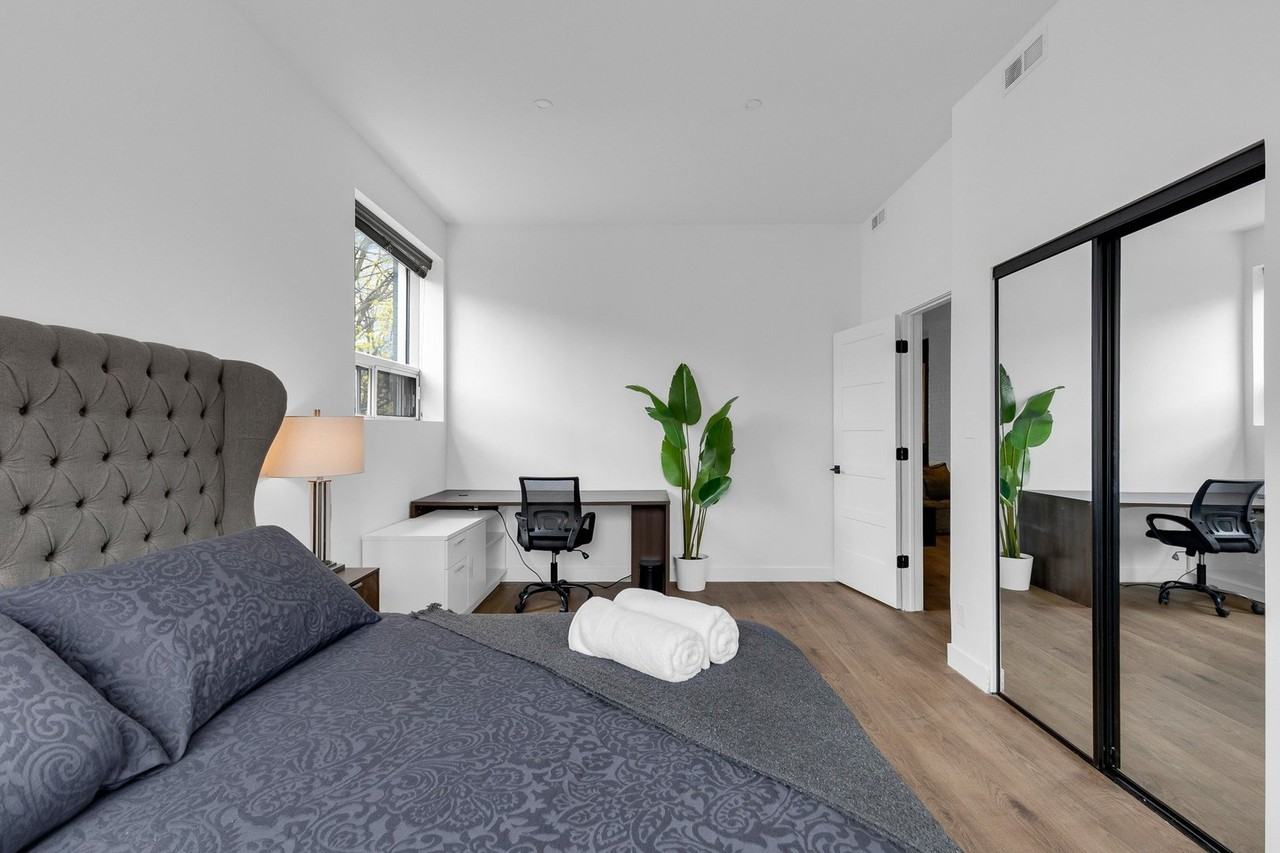 5016 Av Papineau - Photo 3 of 16