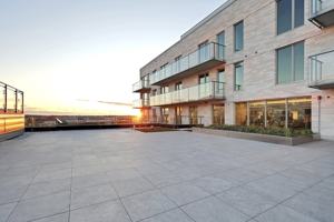 featured image of 5070 Rue Paré