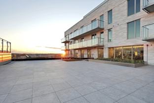 5070 Rue Paré - Photo 1 of 1