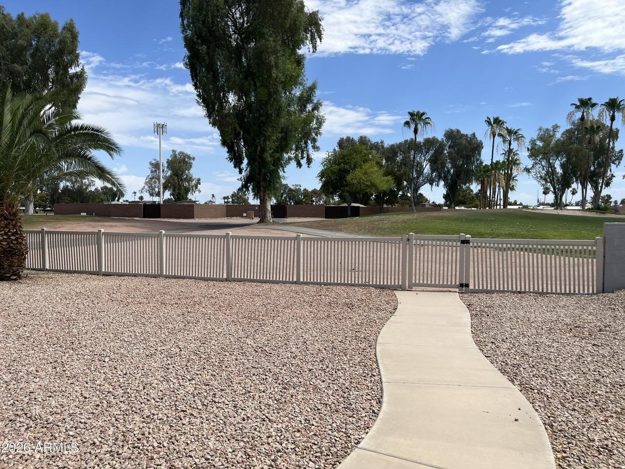 9334 E Sun Lakes Blvd N - Photo 2 of 23