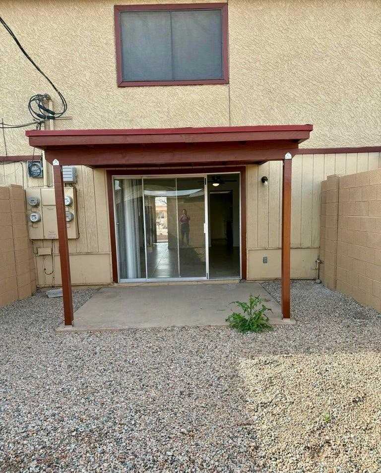 1510 E 26th Ln #2 - Photo 3 of 12