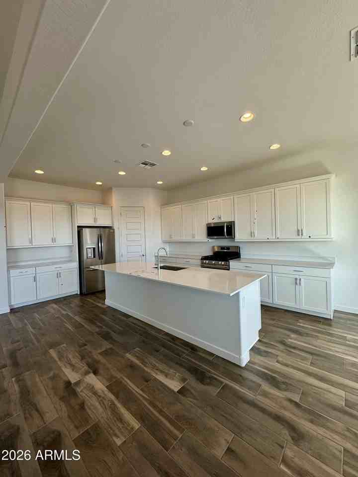 3173 W Peak View Rd - Photo 2 of 24