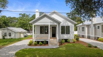 featured image of 418 Waight St