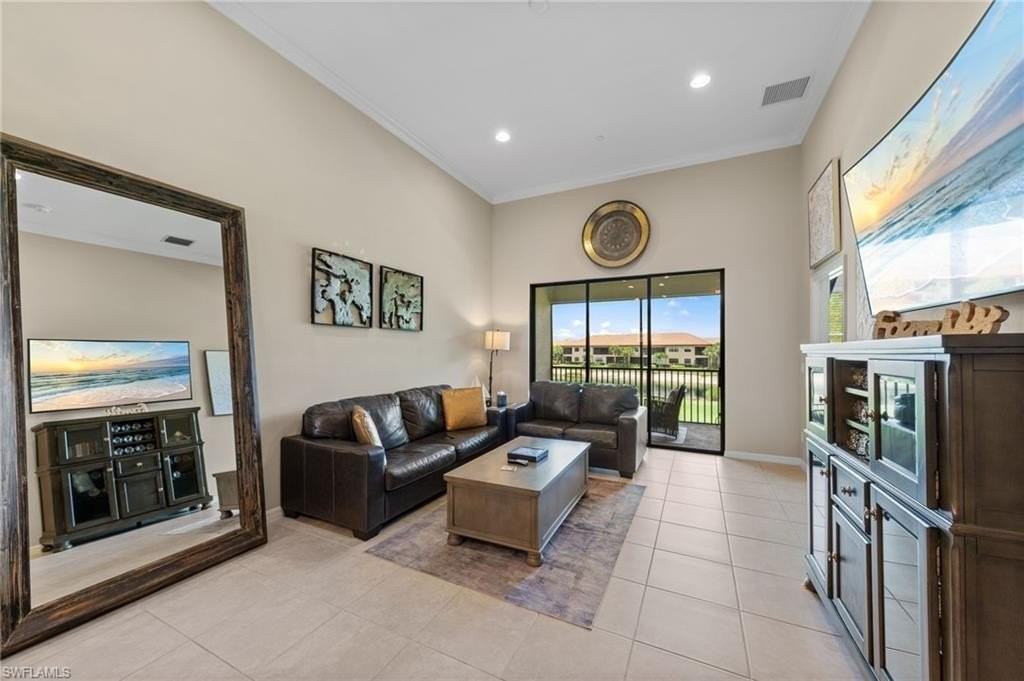 9366 Pocida Ct #202 - Photo 5 of 44