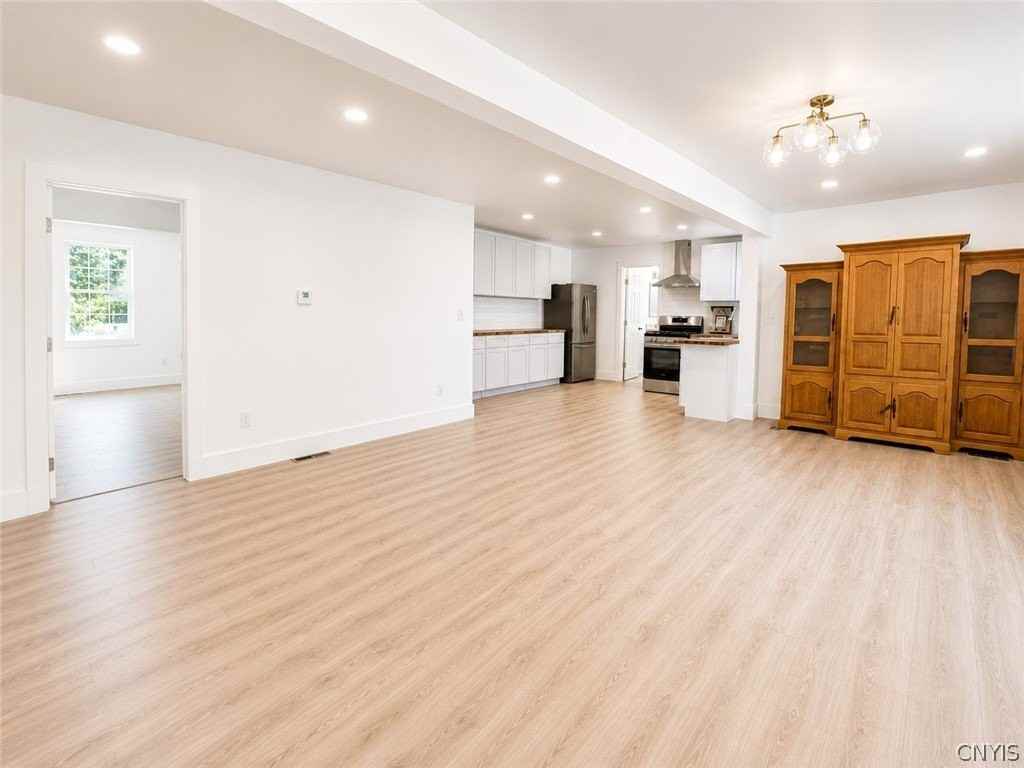 10 Parkside Ct #8 - Photo 4 of 20