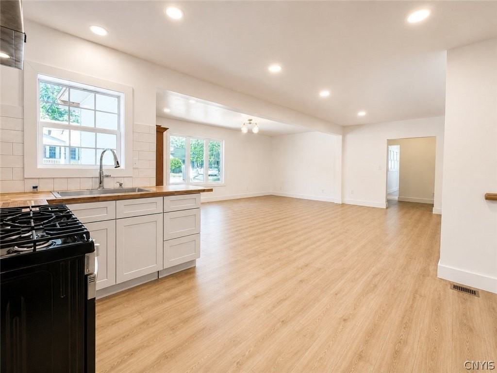 10 Parkside Ct #8 - Photo 7 of 20