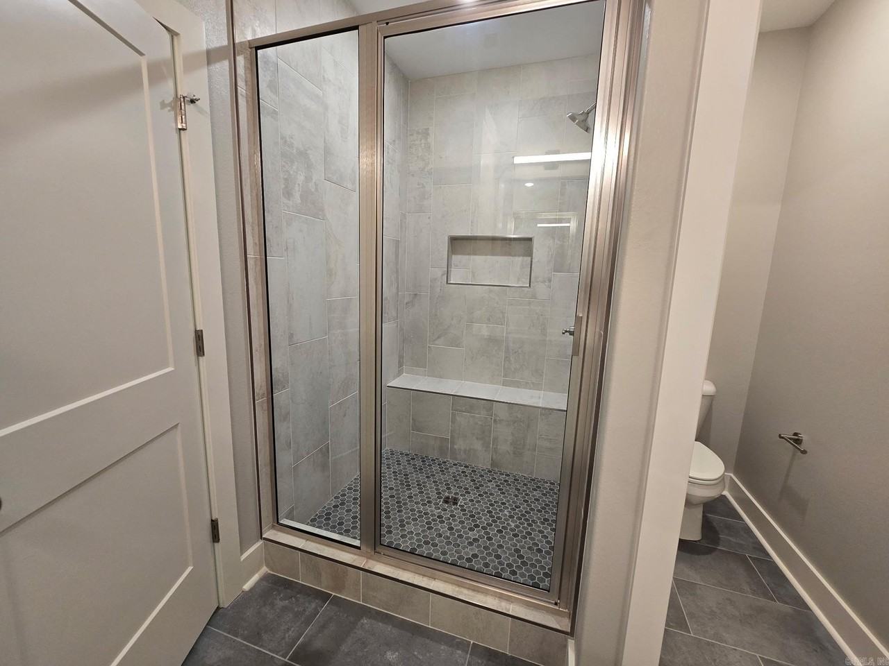 5009 Springwood Cir - Photo 7 of 16