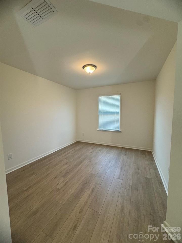 1020 Cunningham Farm Dr - Photo 6 of 32