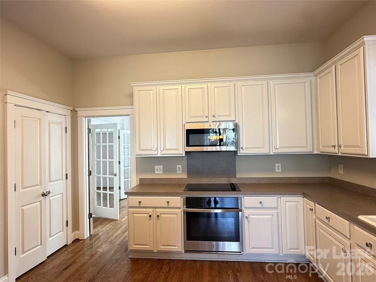 7030 Blakeney Greens Blvd - Photo 5 of 26
