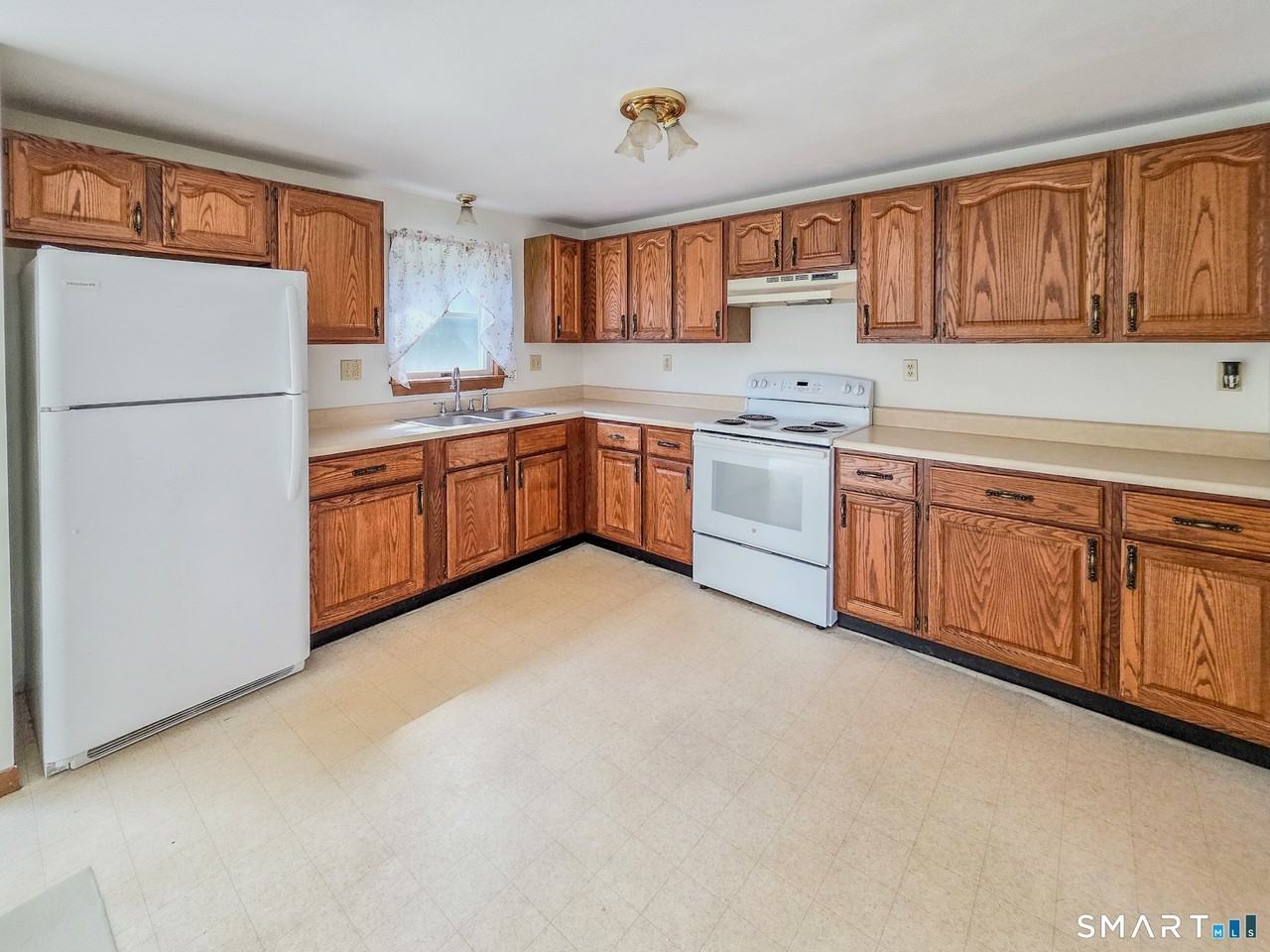 105 Northfield Rd - Photo 4 of 24