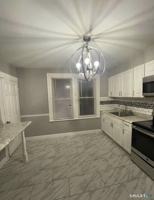 featured image of 28 Higgins Ave