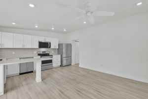 featured image of 127 Monroe Dr #1
