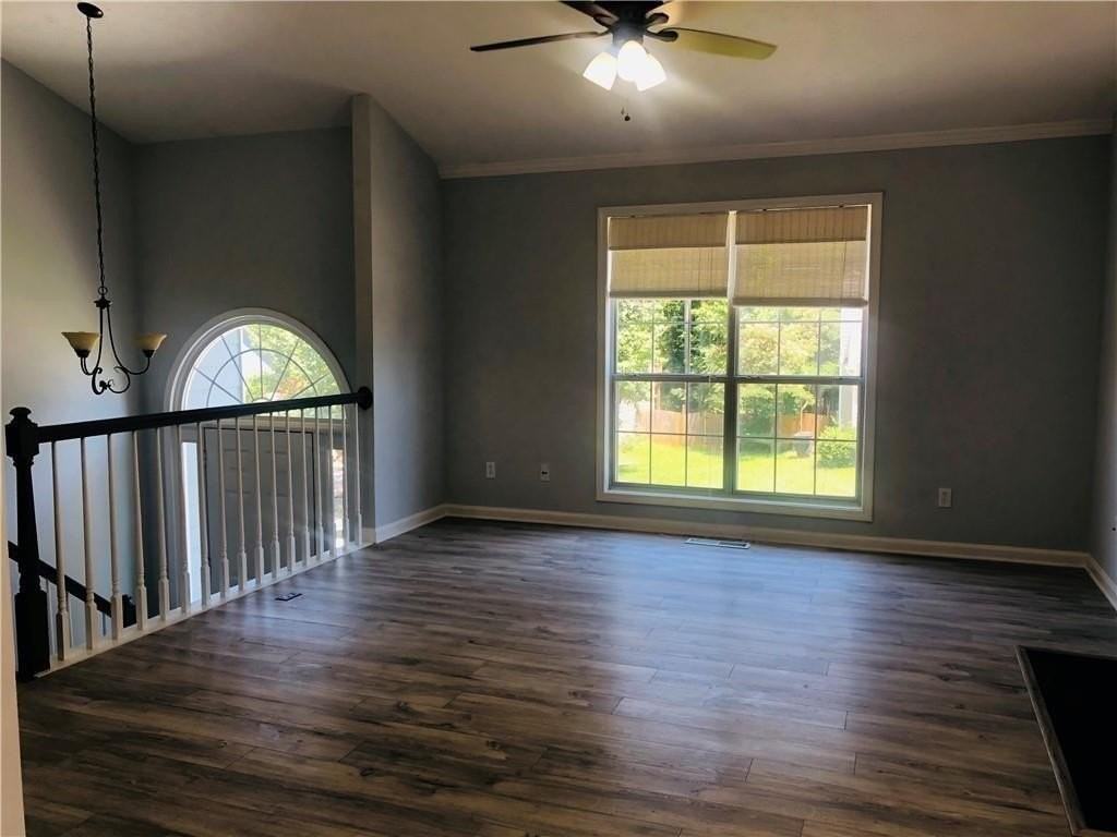 1012 Marina Trace Dr - Photo 2 of 29