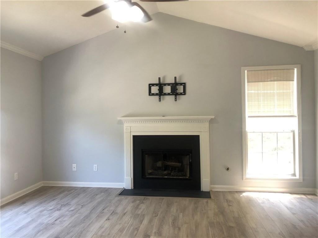 1012 Marina Trace Dr - Photo 4 of 29