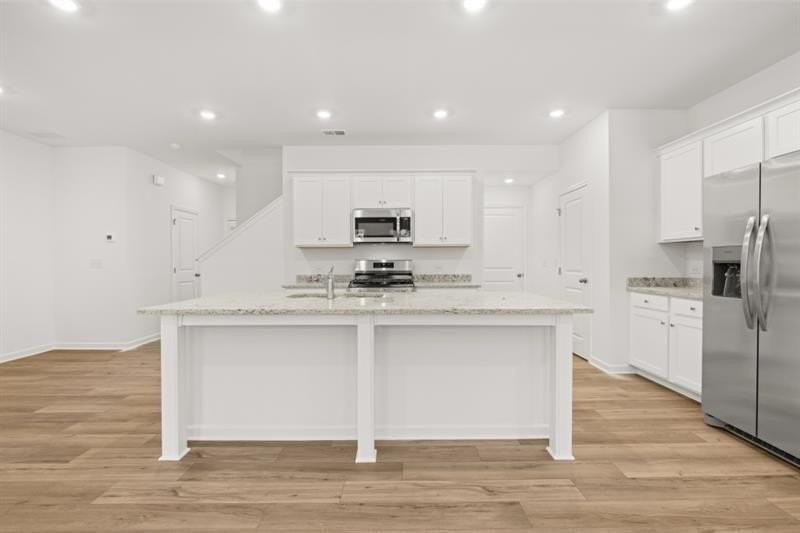84 Smithwood Dr - Photo 4 of 25