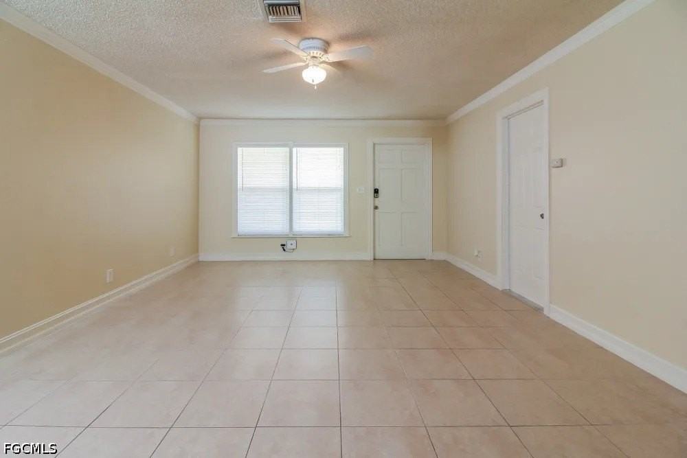 Sw 65th Way - Photo 2 of 13