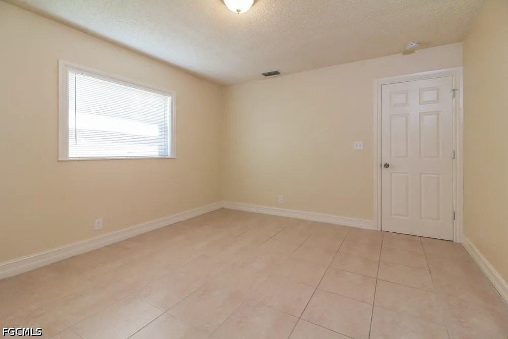 Sw 65th Way - Photo 7 of 13