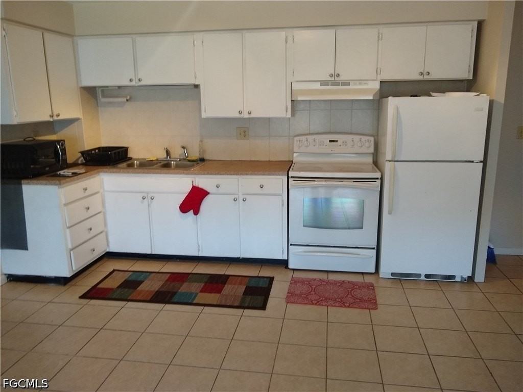 4901 Victoria Dr #205 - Photo 3 of 9