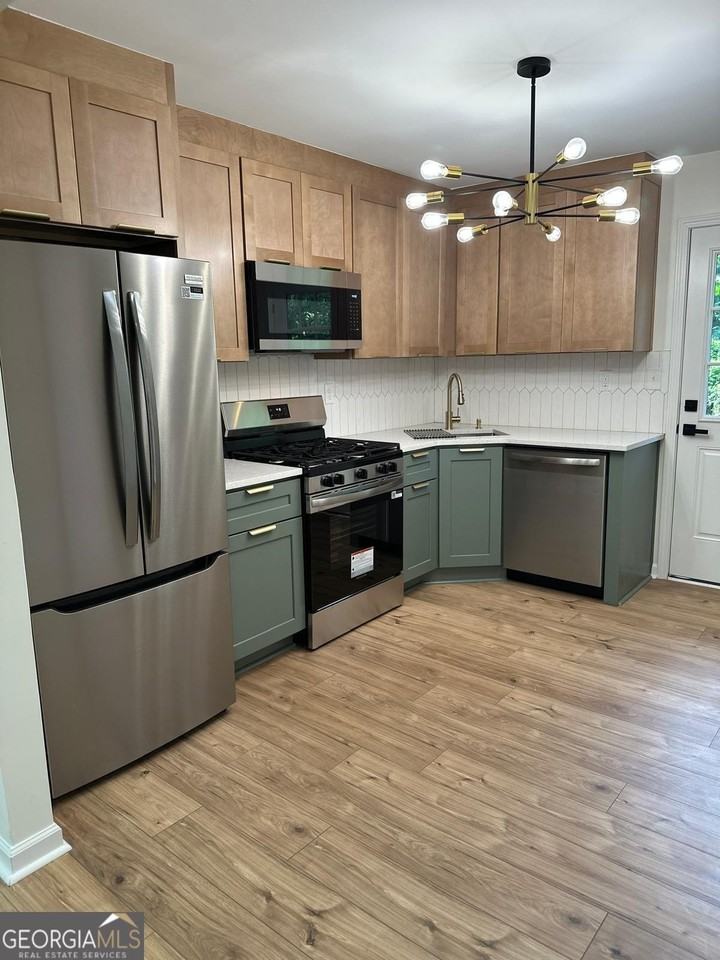 3589 Orchard Cir - Photo 5 of 20