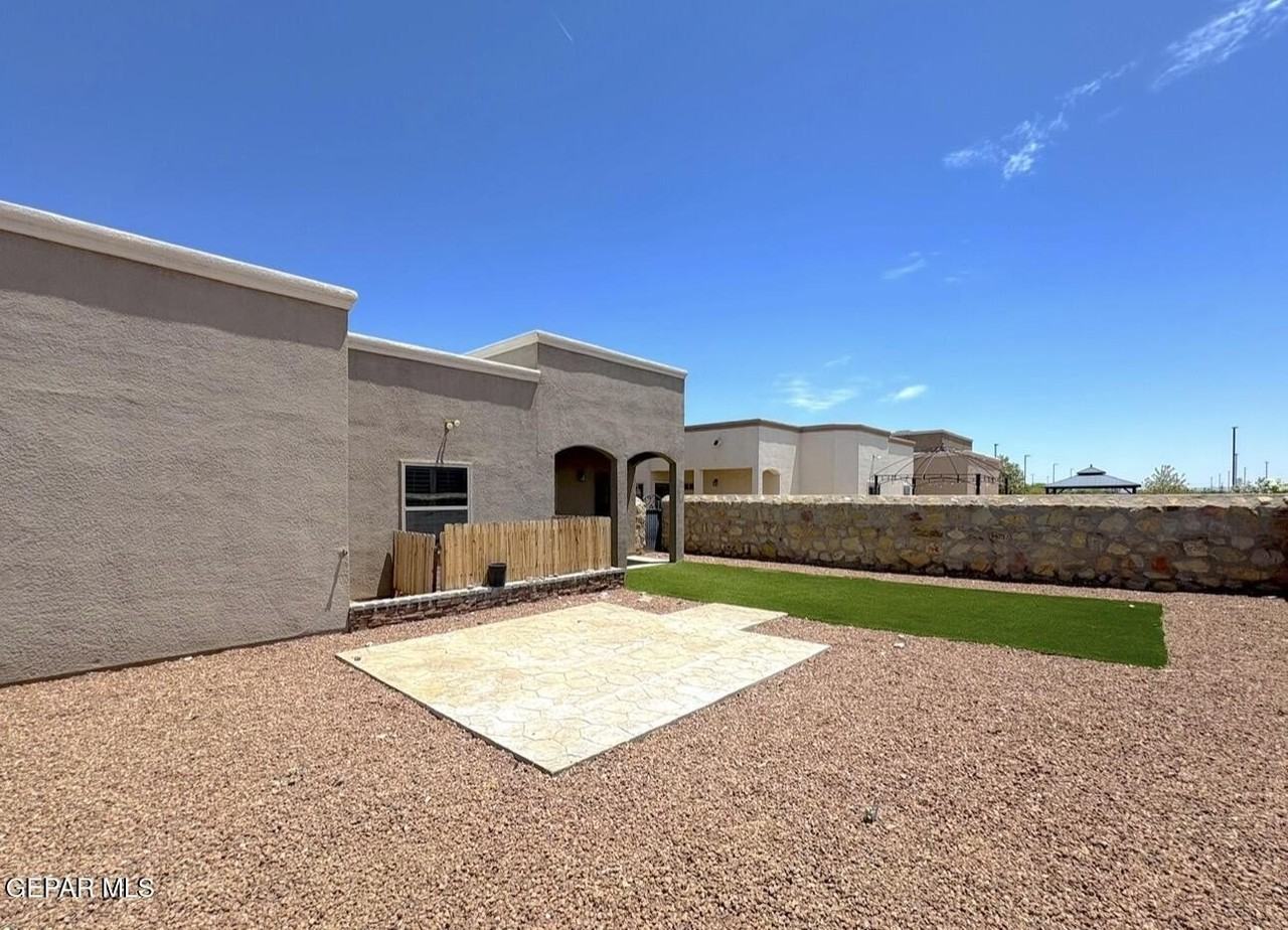 14372 Angel D Garcia Ct - Photo 3 of 12